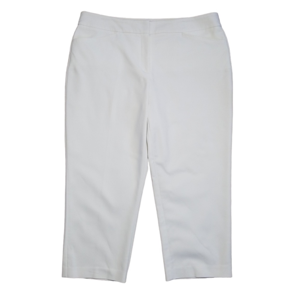 Chico’s White Fabulously Slimming Capri Pants Sz. 10‎ (1.5 Chico's Sizing)